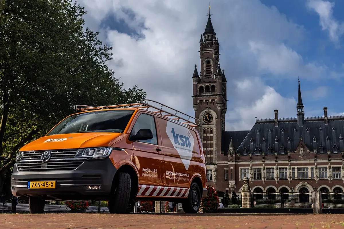 KSN bus in Groningen bij de Martinitoren