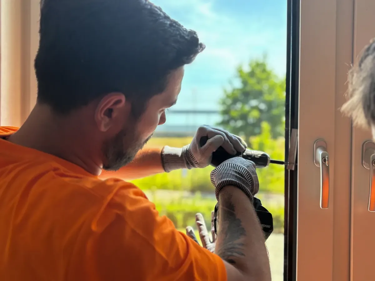 Glasvervanging door onze servicemonteurs bij een project van KSN